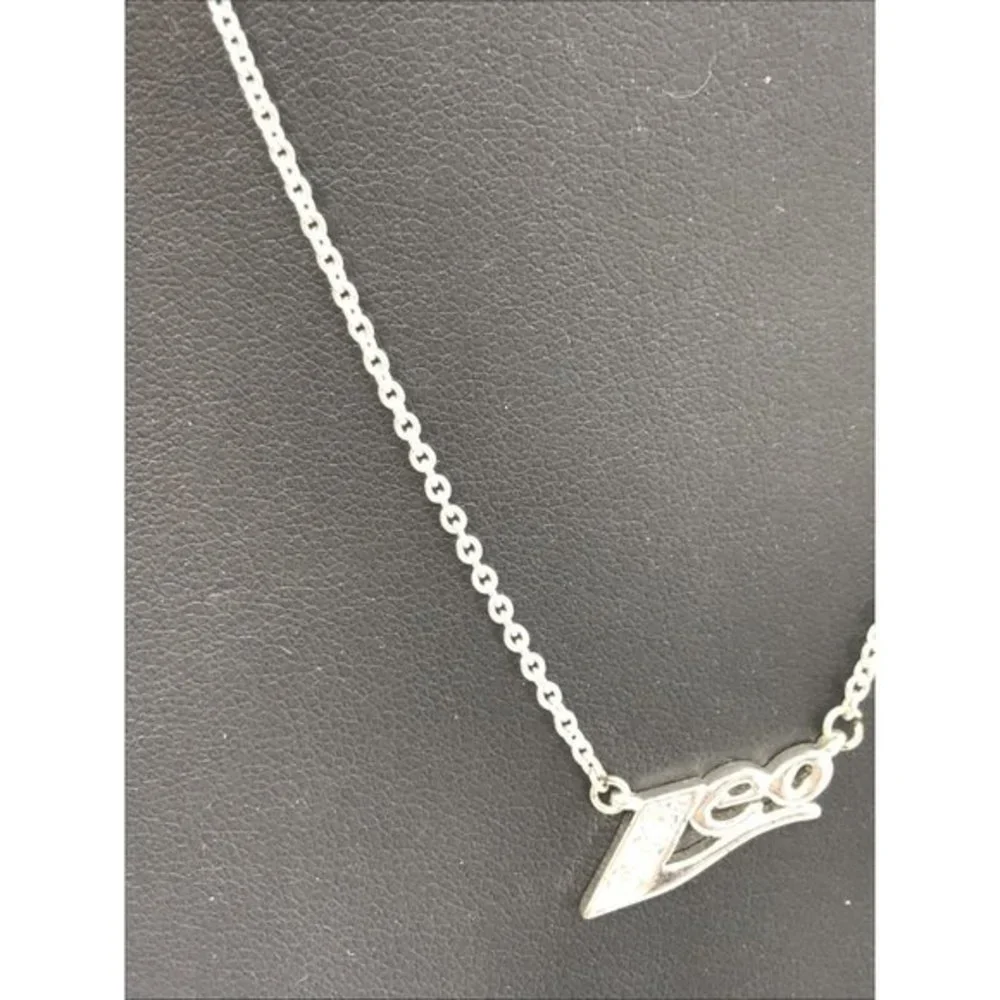 LEO PENDANT 18